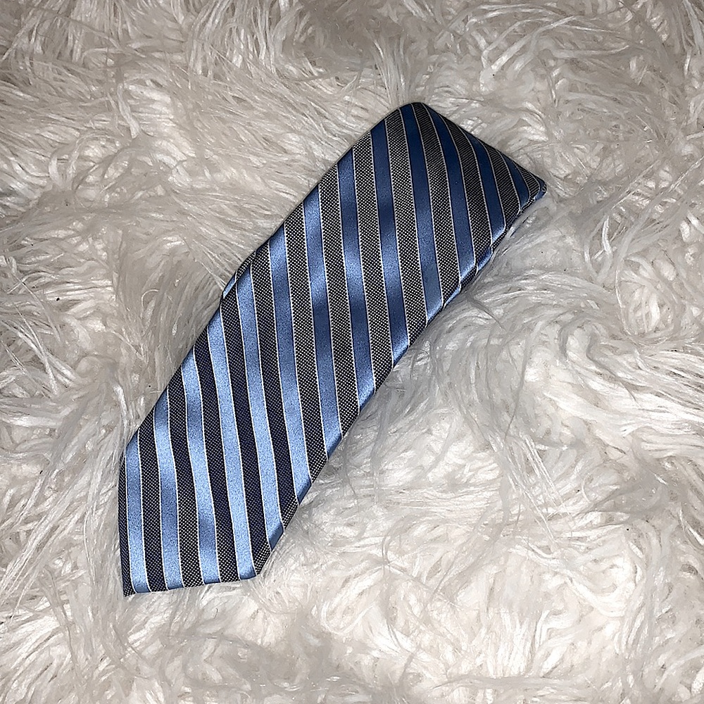 Diagonal Striped Izod Tie
